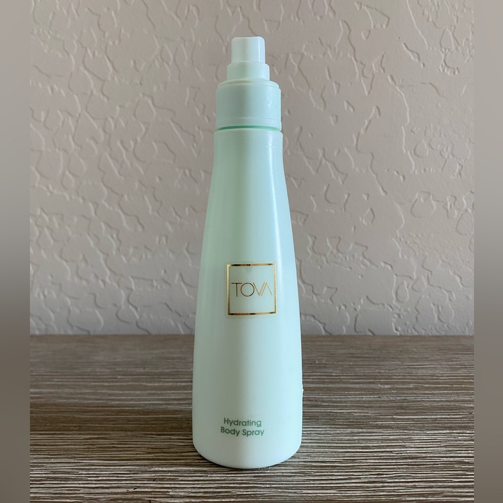 Tova Beverly Hills Hydrating Body Spray 6.7 fl oz VINTAGE DISCONTINUED 50% FULL